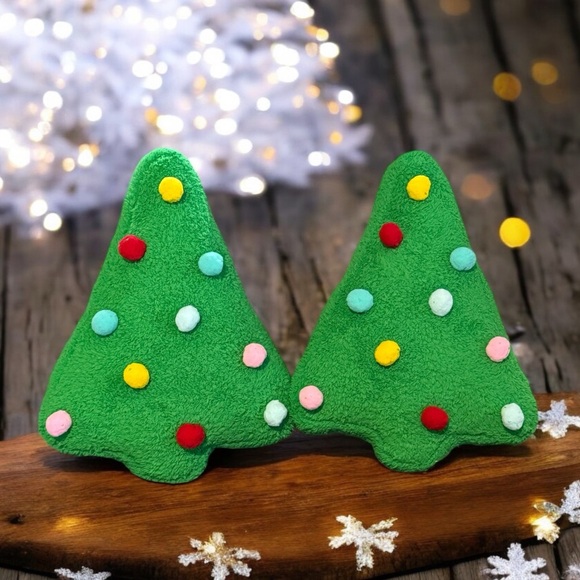Wondershop Shaped Christmas Tree Novelty 2 Toss Pillows Set NWT - Picture 1 of 6